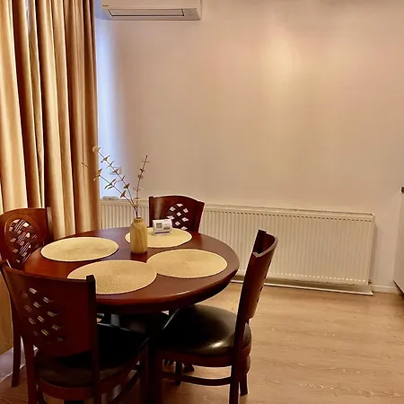 Cazino Apartment *